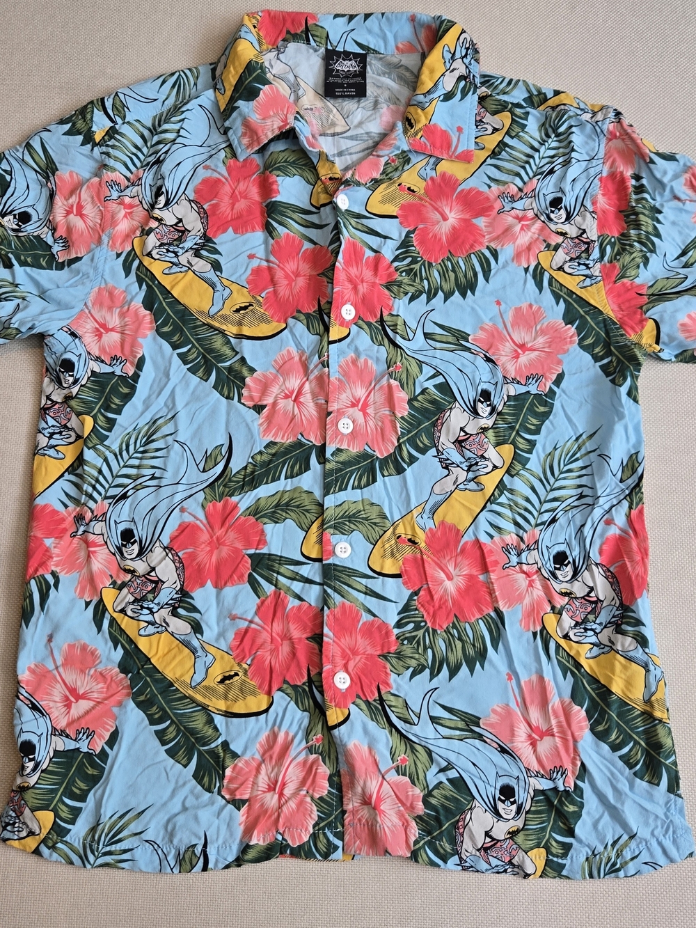 Batman Surfer Hawaiian Tropical Men's Small Button Down Shirt Short Sleeve Beach